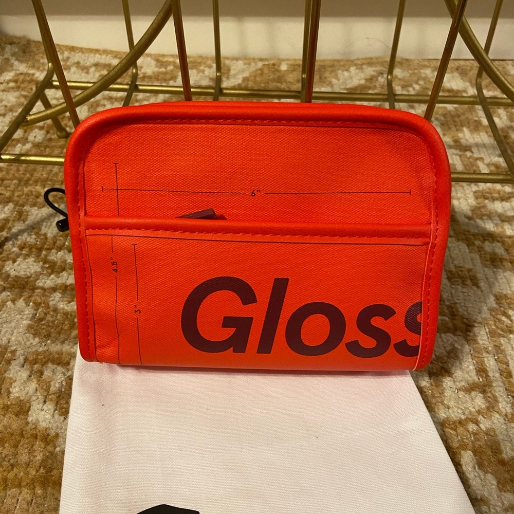 Glossier Atlanta mini Beauty Bag